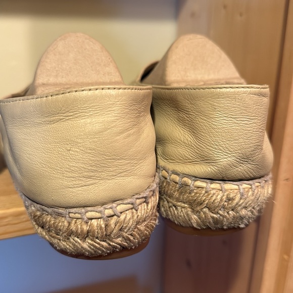 Coco Chanel lambskin espadrille cream and black toe soft leather slip on 36 - Picture 10 of 12